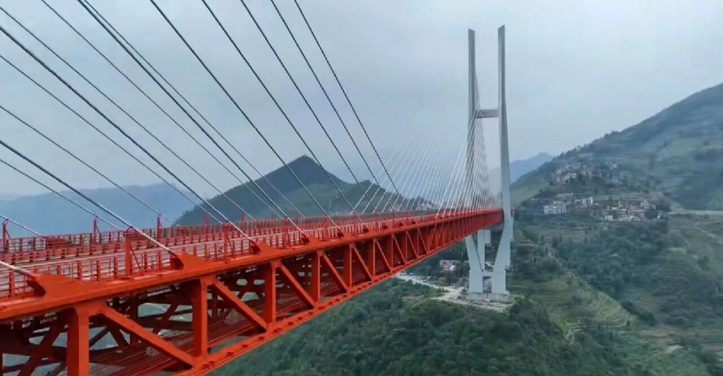 世界第一大桥～贵州北盘江大桥 "基建狂魔"之中国(贵州)桥梁!