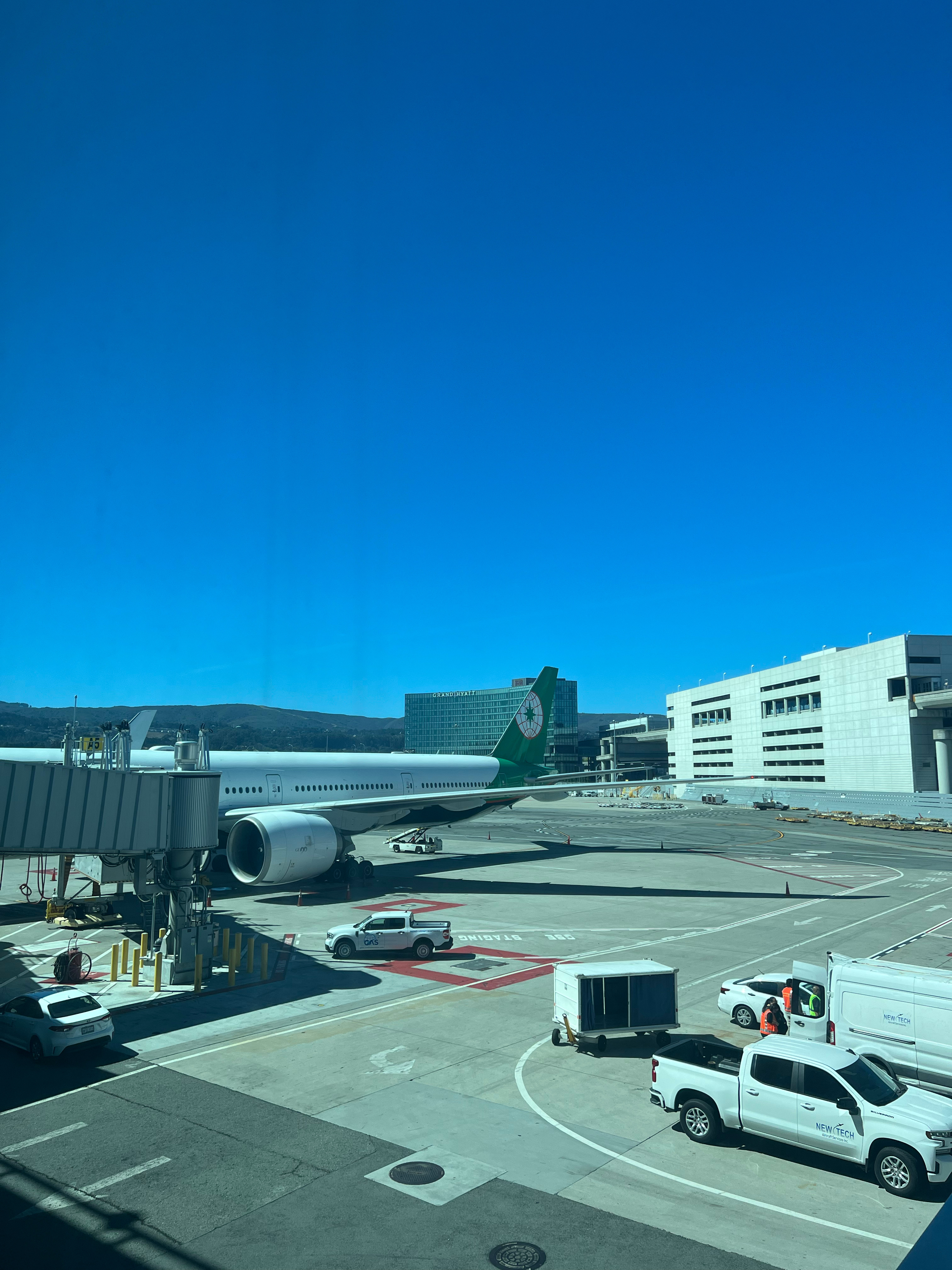 一大早先跑个15k,飞回台北可以多吃点月饼!