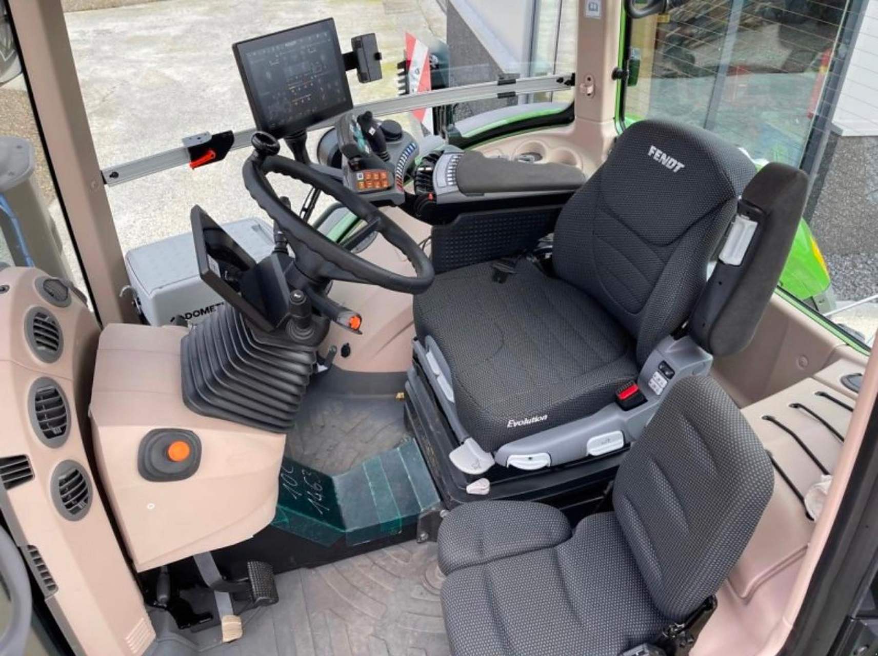 2023年芬特1050variogen7拖拉机,517马力,479万,拖拉机中劳斯莱斯