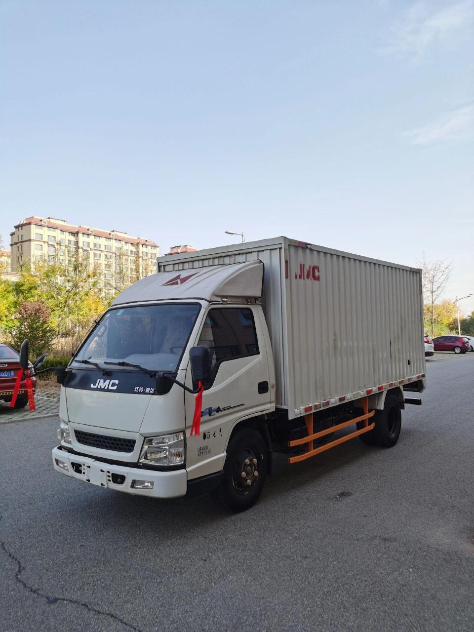 新到:2018年7月,江铃顺达厢式货车五十铃中冷增压发动机,年审到2024年