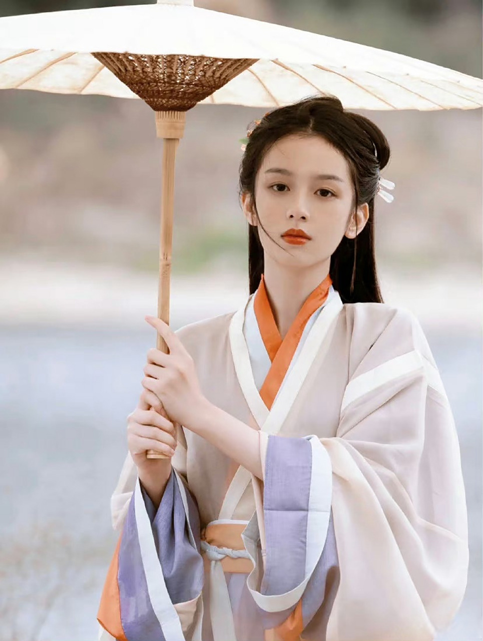 女明星撑伞照,哪个更美?