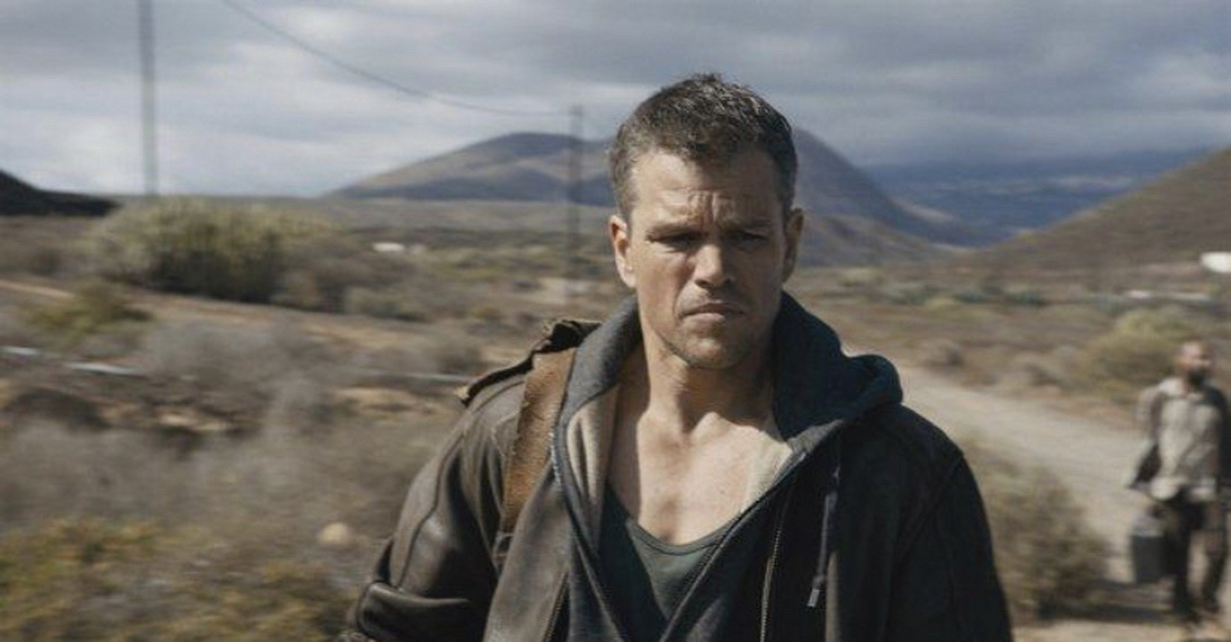 《谍影重重》 马特达蒙的经典系列,无黑科技,但是演技以及专业领域是