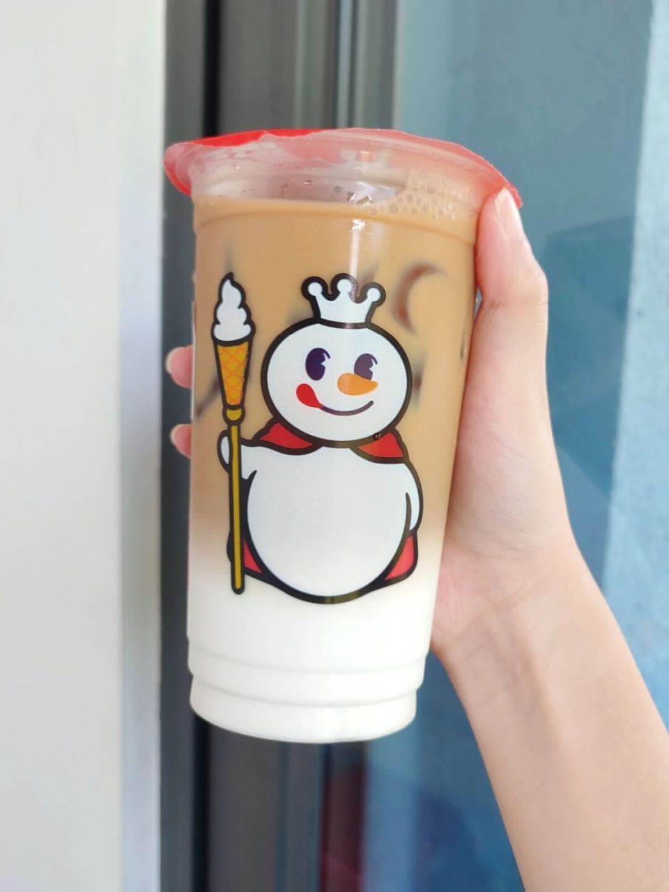 蜜雪冰城出新品椰椰拿铁啦!
