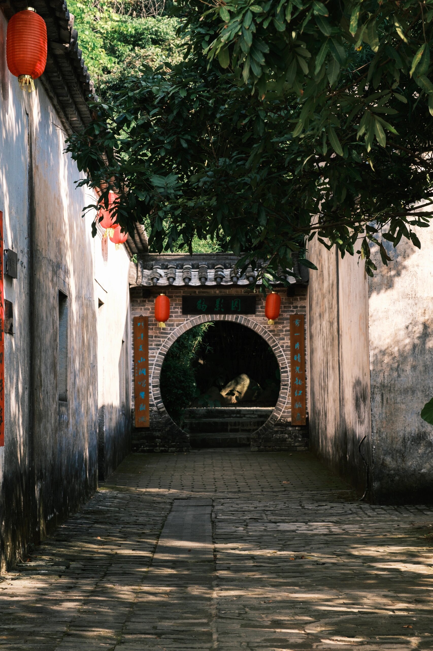 深圳宝藏景点-观澜版画村 观澜版画村的前身名叫大水田村,包含两个