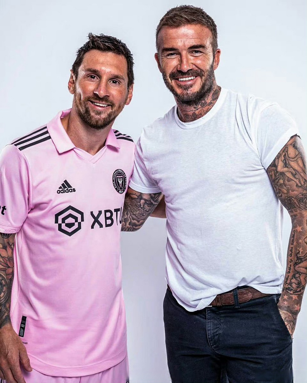 你们说,梅西和贝克汉姆任意球谁更强?#梅西