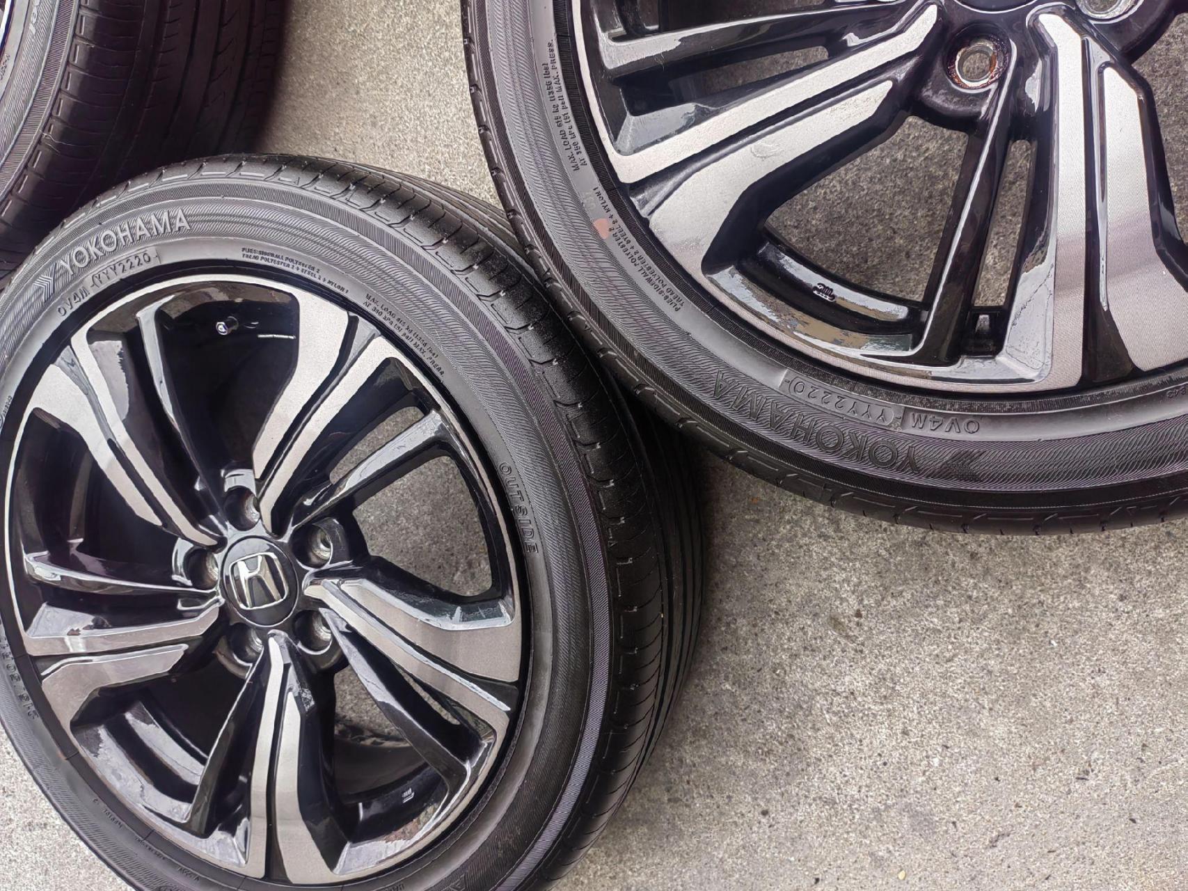 高配十代思域原厂漆黑17寸轮毂带胎,低配升级高配,成色精品,原厂拆车