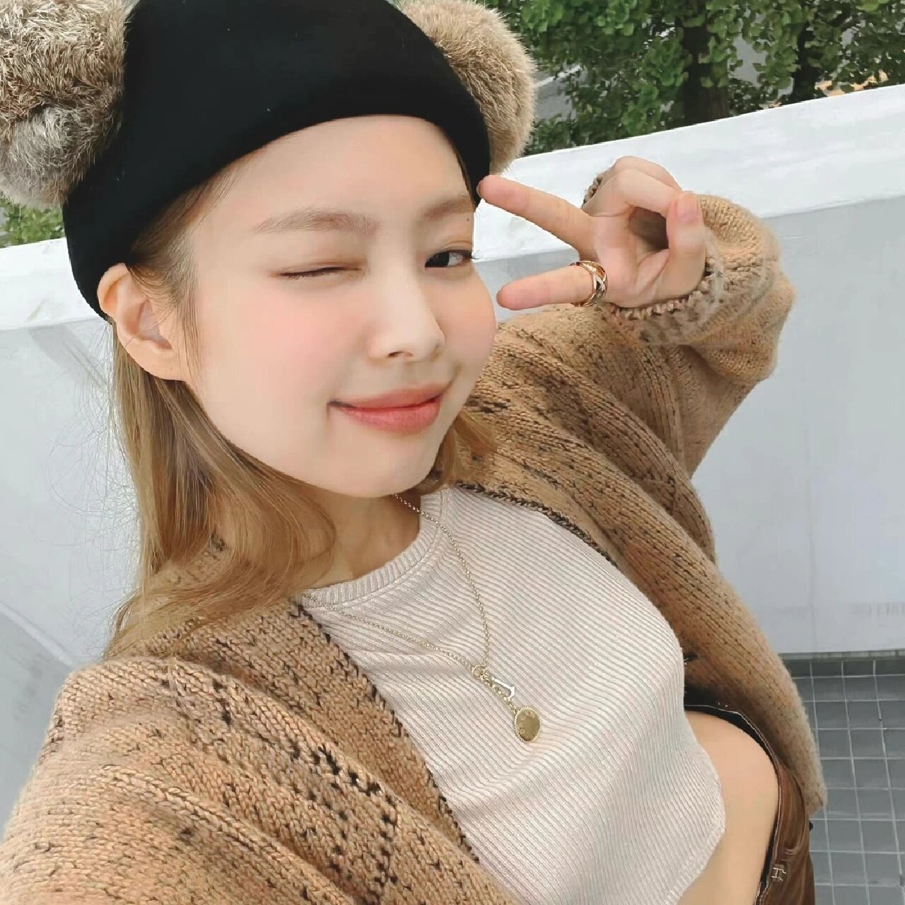 jennie的头像来啦 可以投稿哟