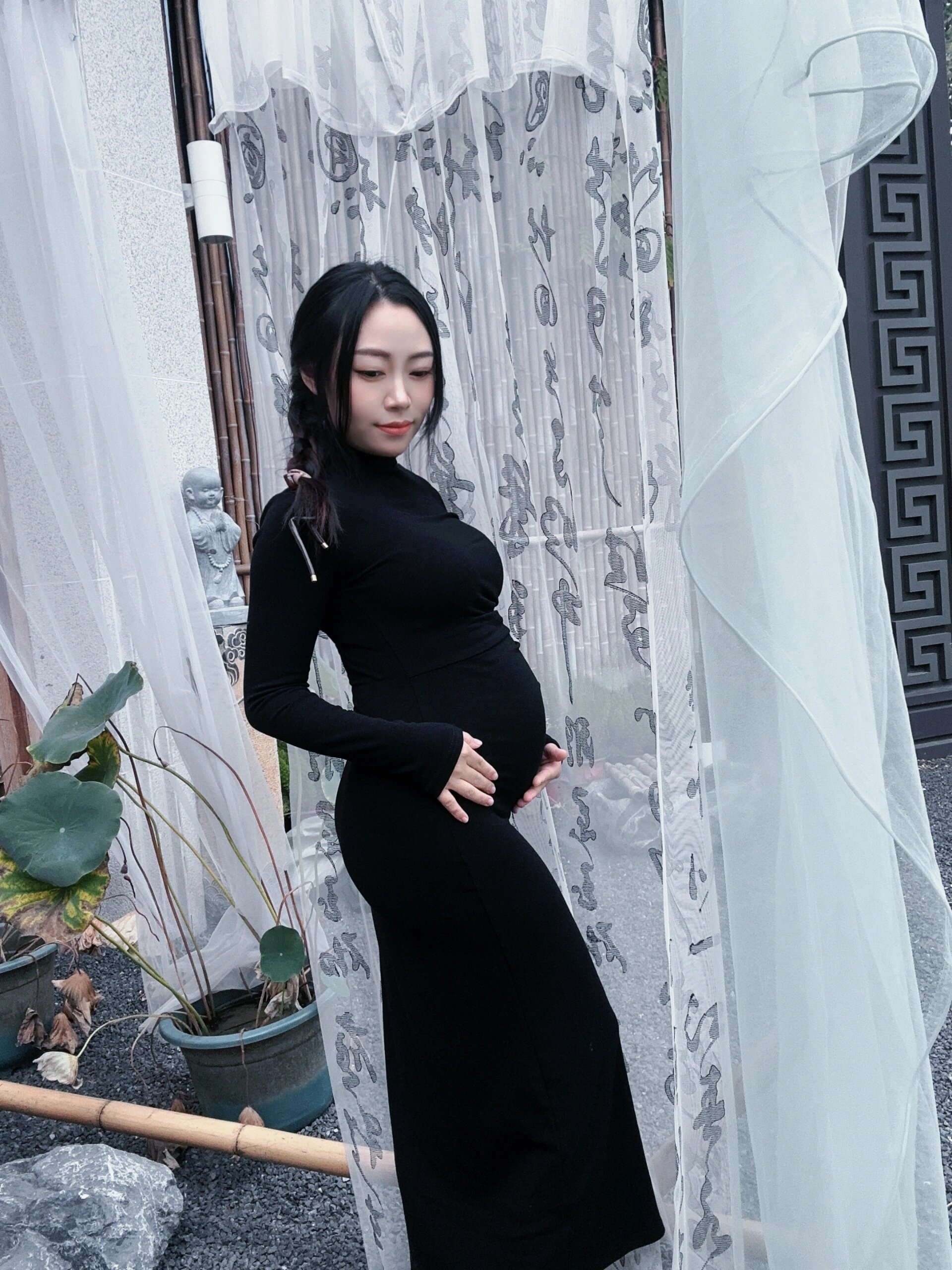 孕23周775天,手机自拍的孕妇照