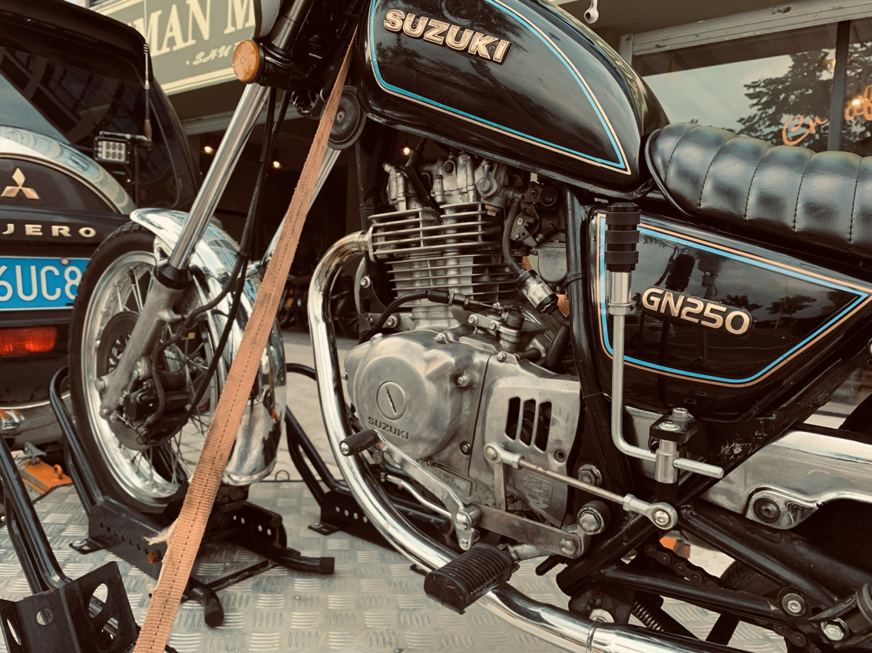 强势归来·铃木gn250 suzuki/gn250 有没有喜欢这种风格改装的啊04