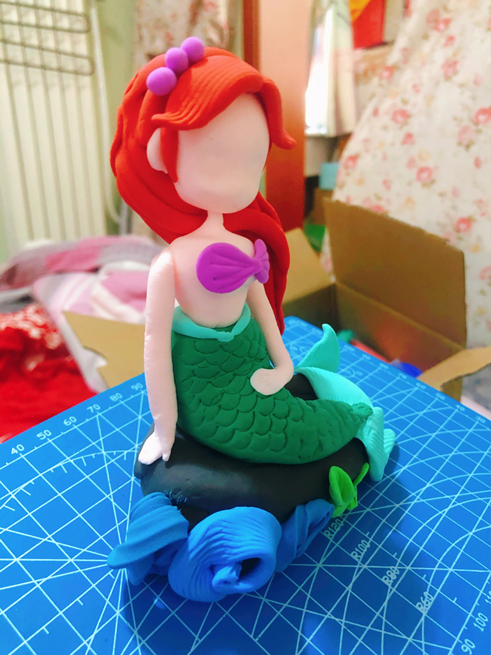彩泥diy～～迪士尼小美人鱼公主～～ 发现做手工是越来越上瘾.