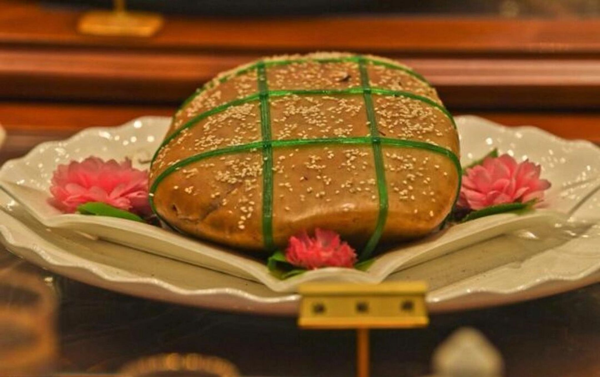 8亿的天下第一石头宴98 盛宴拥有1088道奇石菜肴 这千余种奇石宴