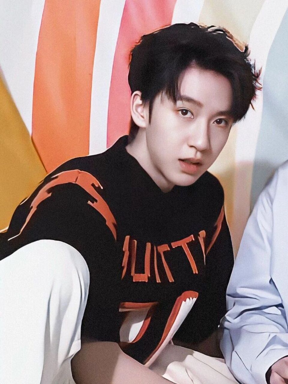 贺峻霖理想型分析 他是太阳双子,火星巨蟹,金星双子,月亮金牛 理想型