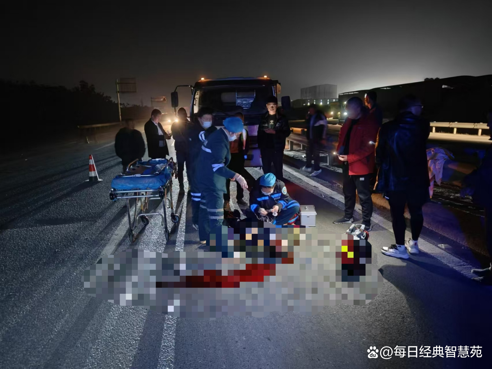 我可怜的73岁父亲,为了不给子女添负担,外出打工,却意外身亡