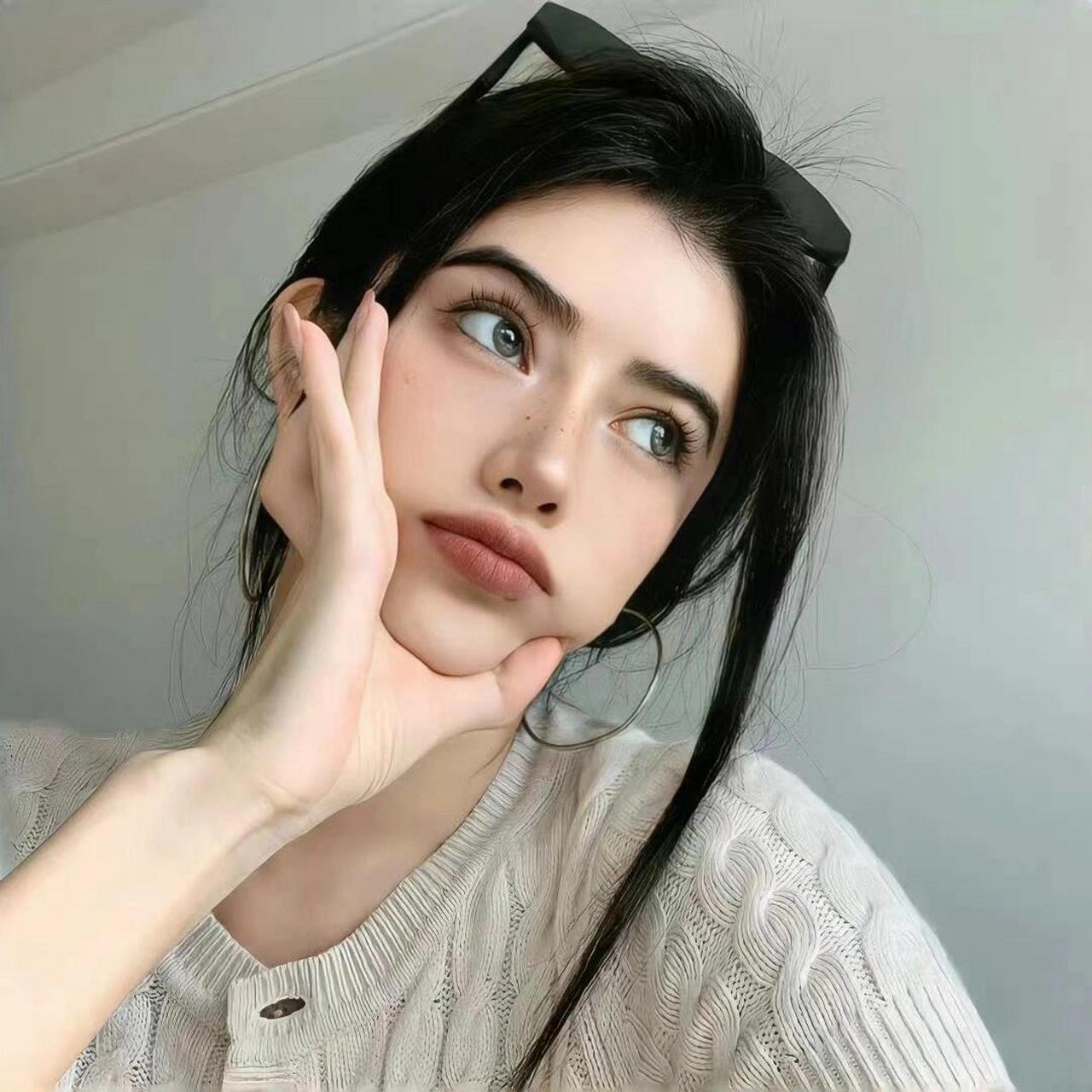 又拽又酷的女生头像