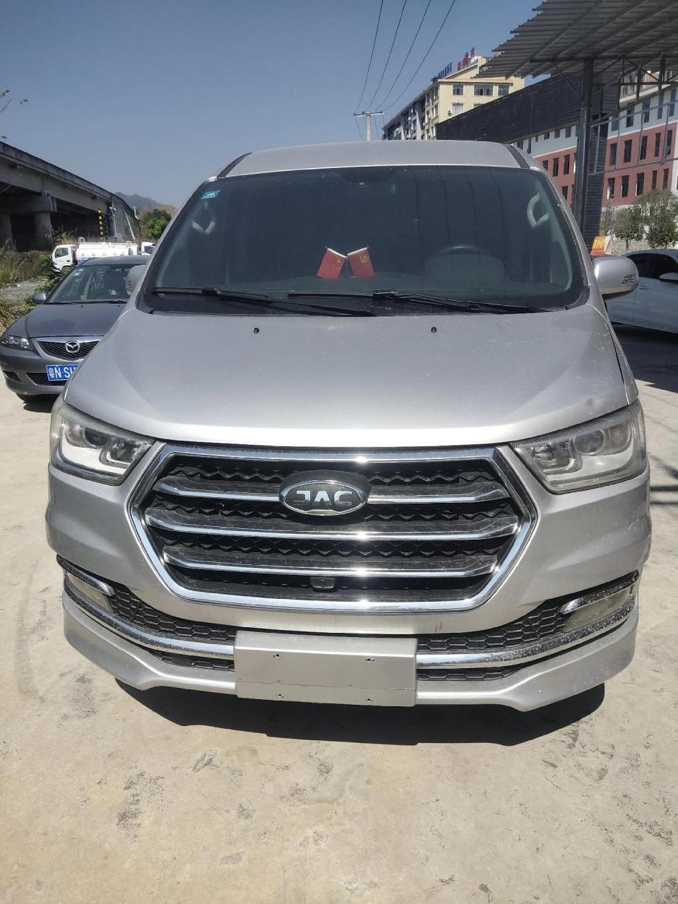 2017年上牌瑞风m4手动柴油版商务车大7座.喜欢的老板速度下手.