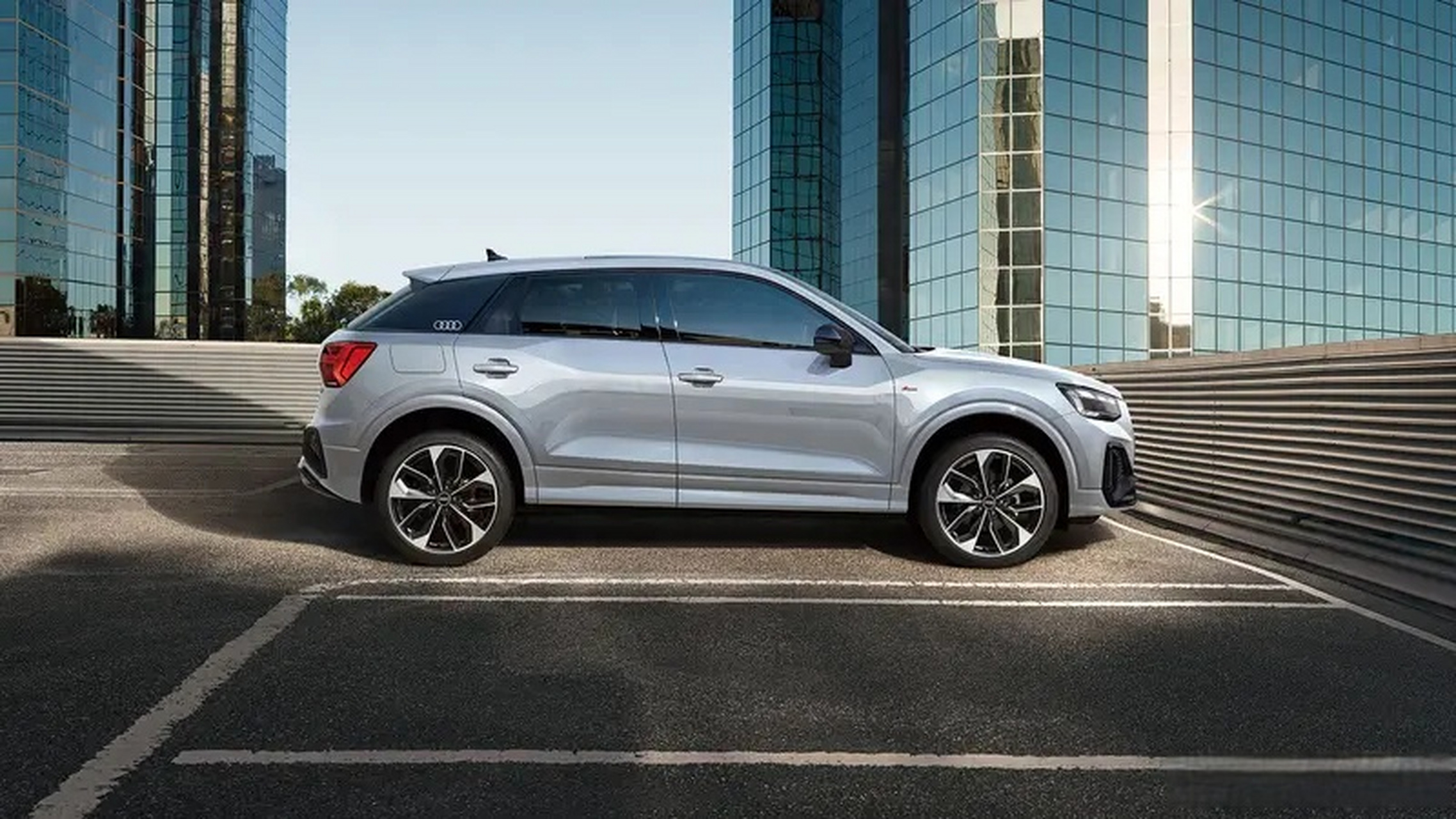 28万元起售  8月9日,一汽奥迪新款q2l正式上市,售22.28-26.10万元.