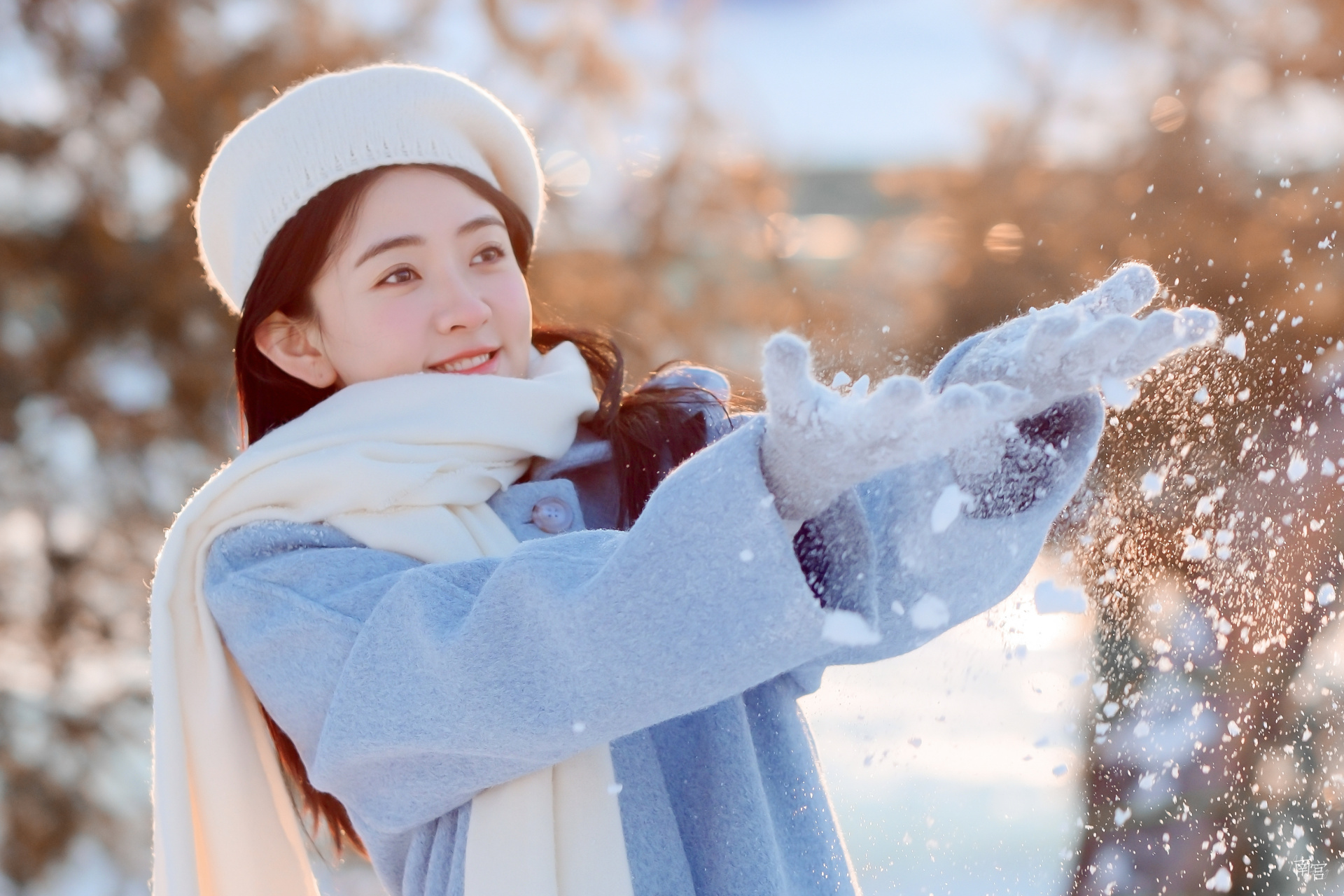 7615梁洁 | 电脑壁纸