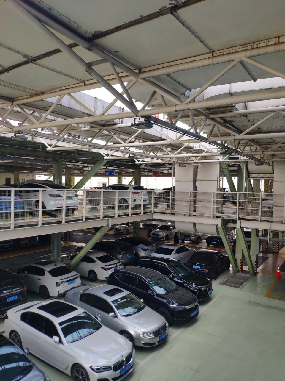 小寨赛格空中停车场收费正式升级,周六,日及法定节假日11:00-22:00