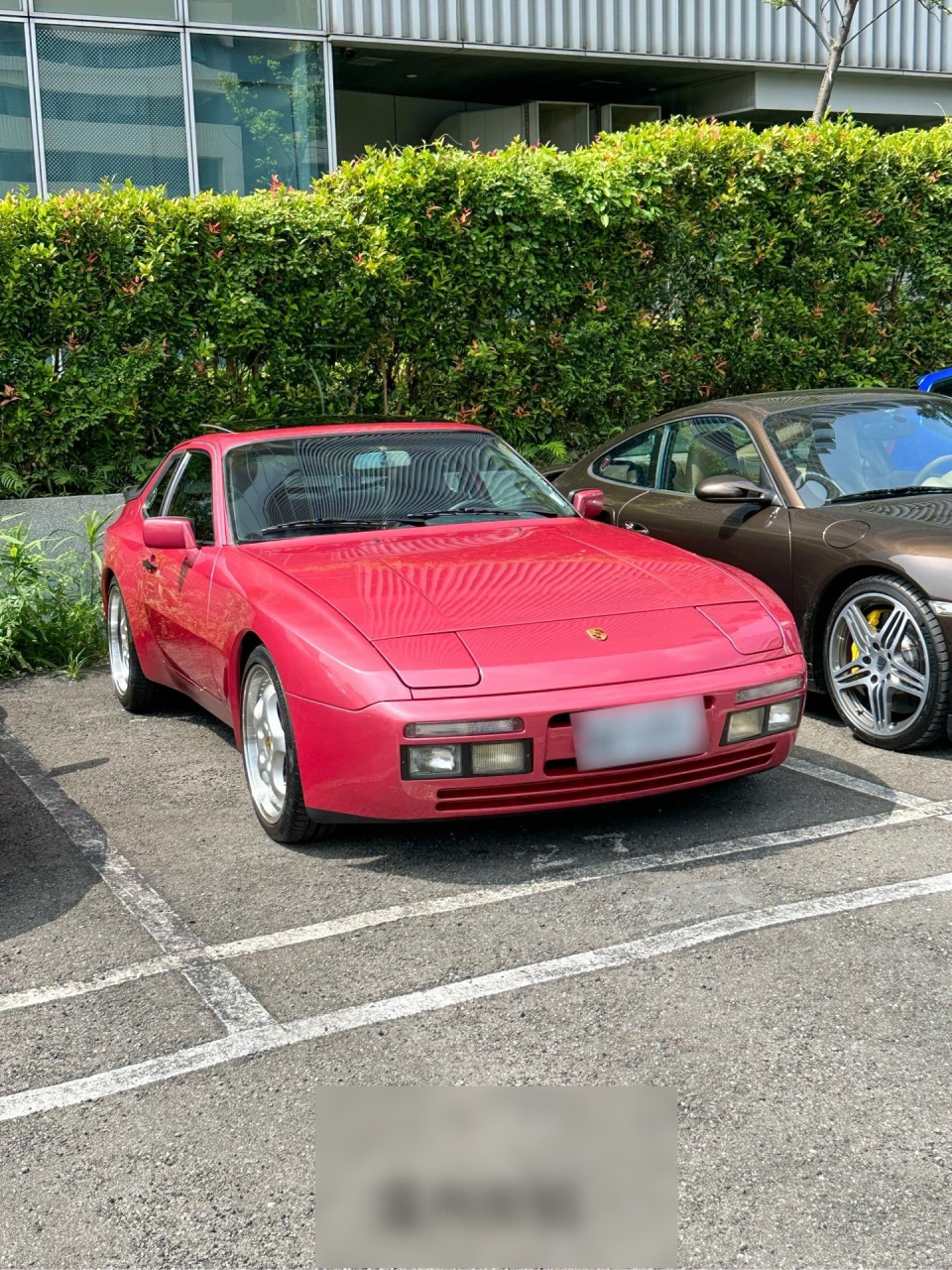 超少见的经典跳灯保时捷994车型,这台车来自上世纪80年代,这台车最