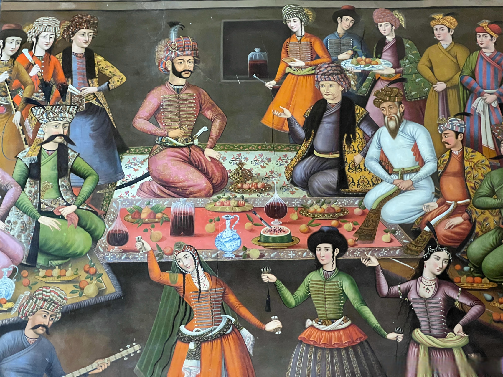 讲真,伊斯法罕的四十柱宫的壁画实在是有够惊艳,展现了波斯人同