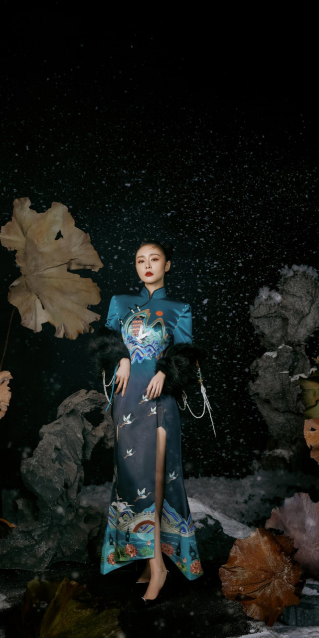高叶倩女旗袍造型壁纸组图