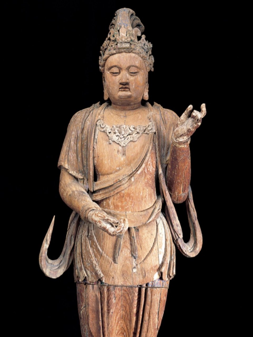 佛教造像|观世音菩萨立像赏析 观世音菩萨立像 宋代 高230cm 	 · 这