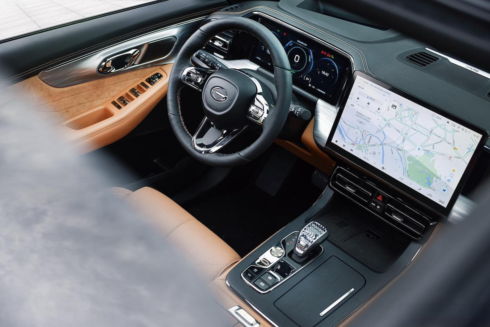 新车评网# 6月27日,我们从广汽传祺官方处,获取到了一组2024款传祺gss