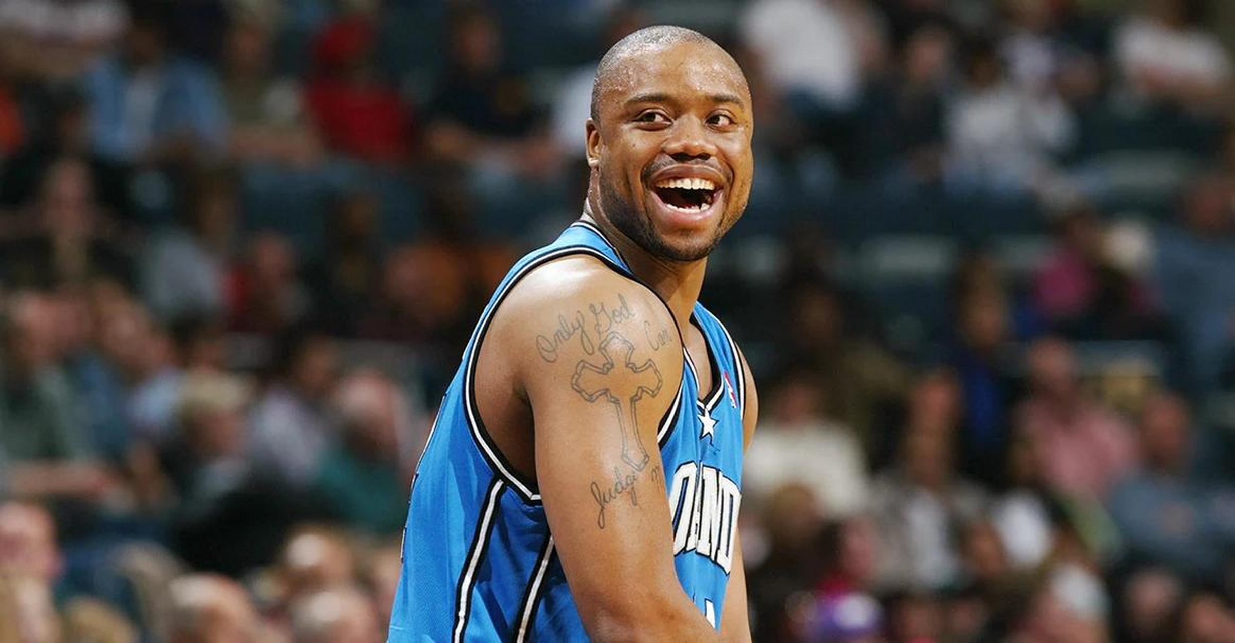 前nba球员布兰登-亨特去世 享年42岁  北京时间9月15日,奥兰多魔术队