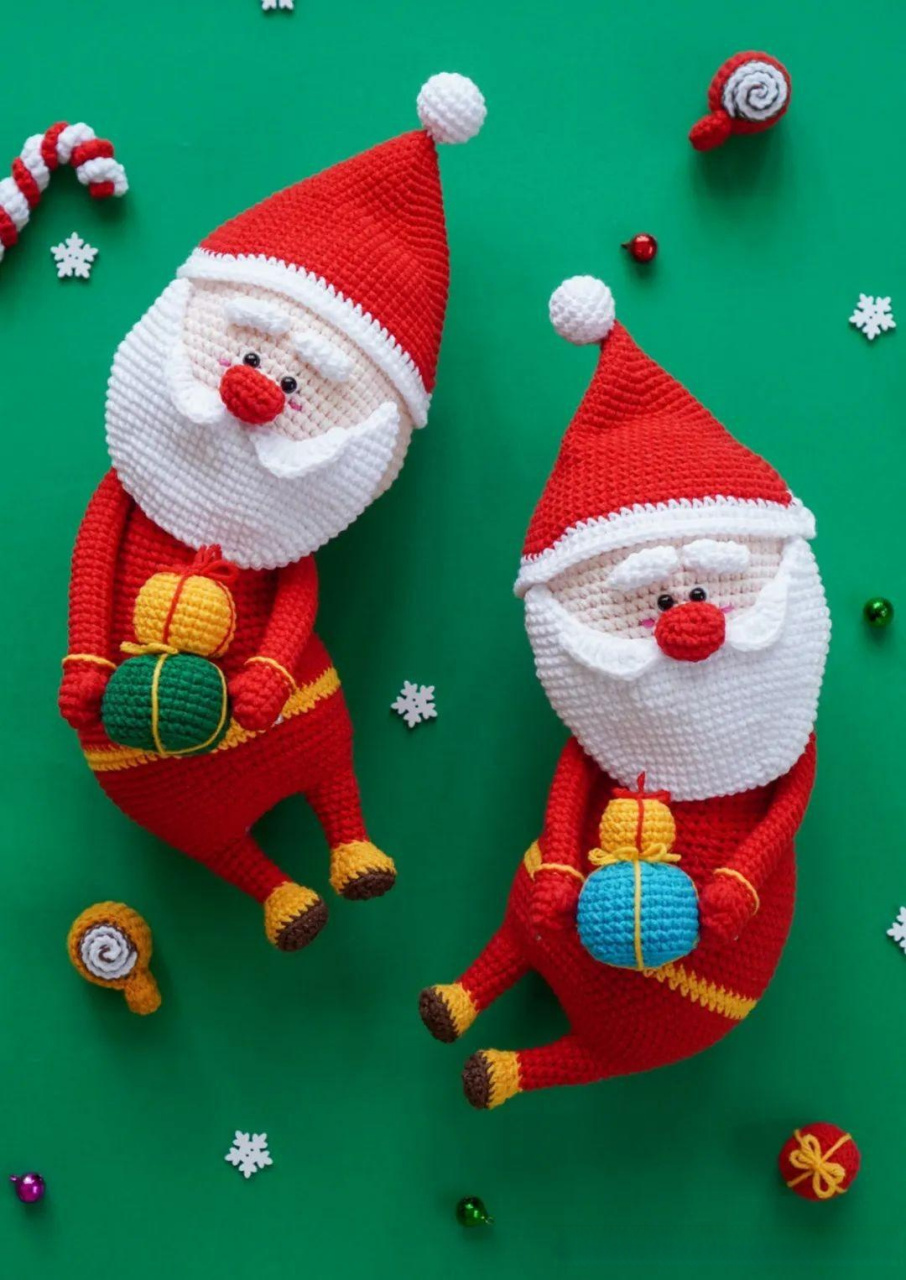 手工钩织:顽皮的圣诞老人 这是一个简单的钩针图解和针法说明,包括了