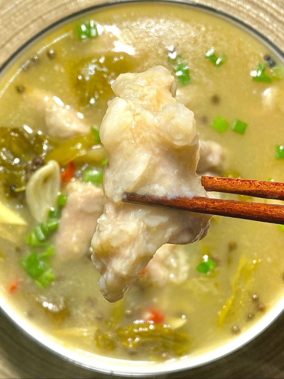 吃腻了酸菜鱼,来试试这个酸菜滑肉片吧[赞同]外卖经常点点酸菜蝗忖