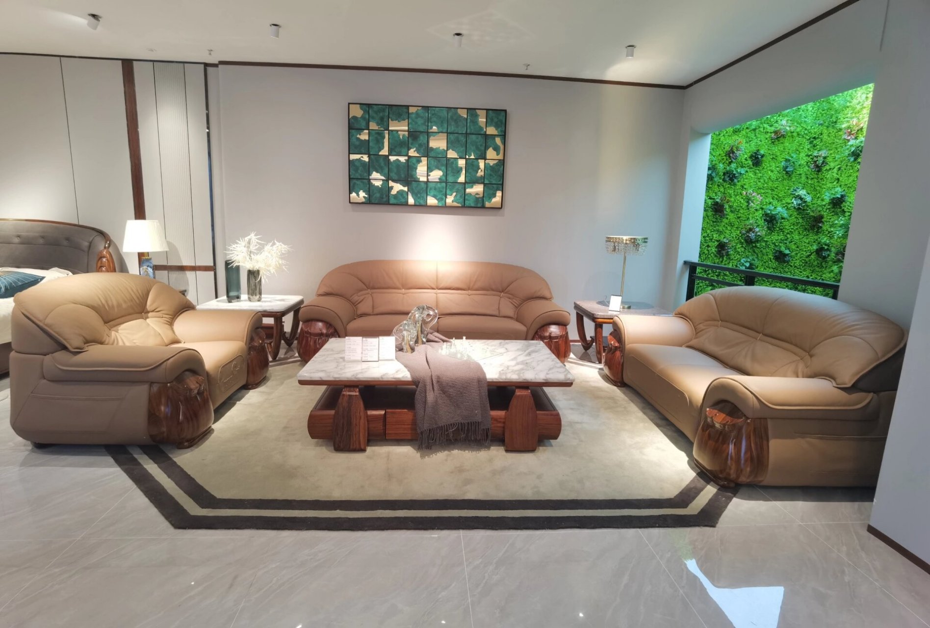 广东深圳安东尼奥陆虎凯旋乌金木沙发轻奢中厚牛皮 原厂直购价格比