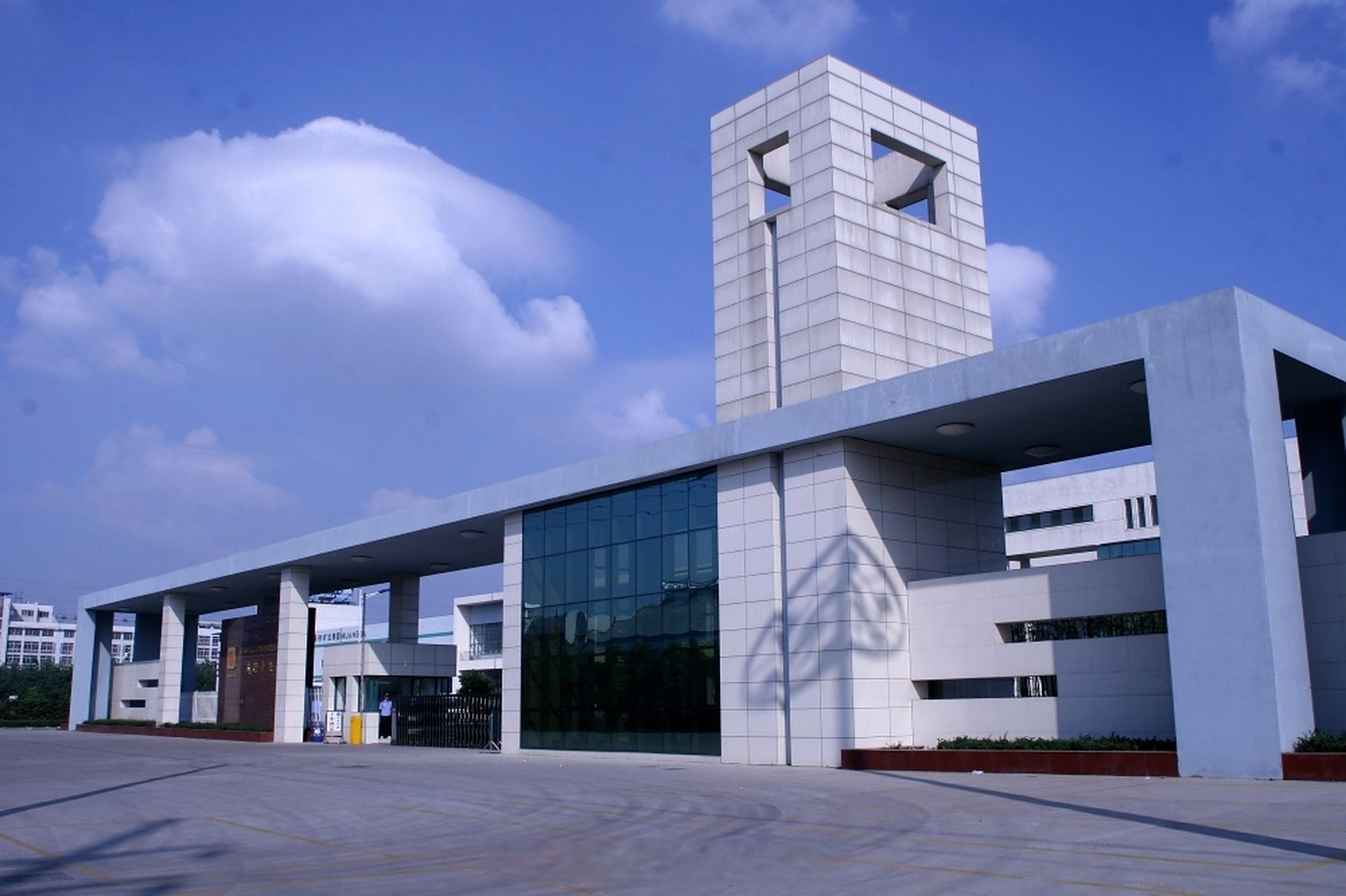 【旷达科技:芯投微目前的问题是产能尚小,尽快推进国内建厂投产】 e