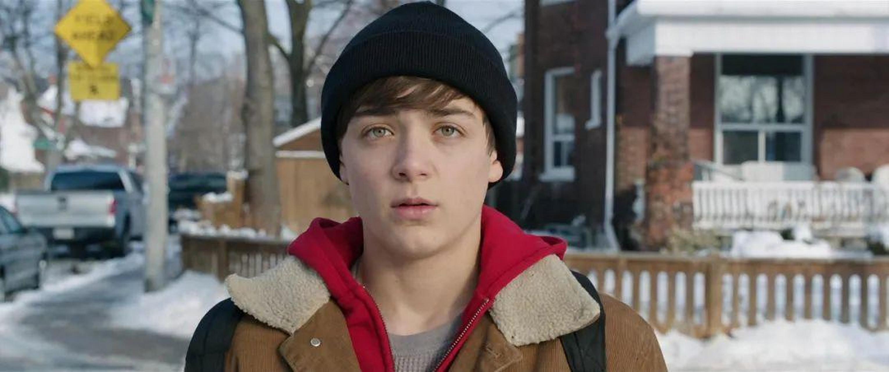 《雷霆沙赞!》里的小演员亚瑟·安其 asher angel,长得干净清秀.