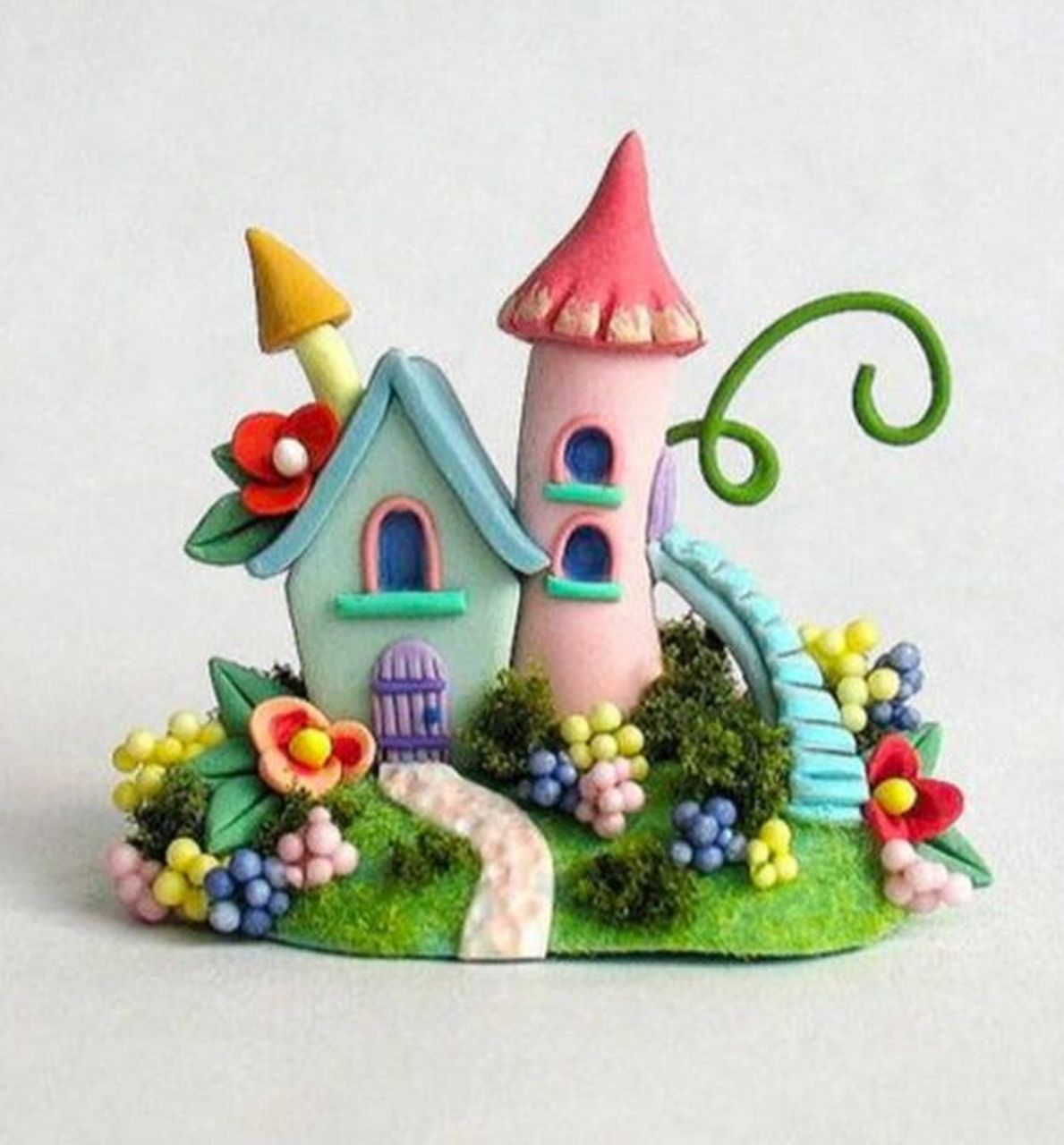 《梦中的房子》粘土手工 适合三年级以上的学生完成,一个半小时完成