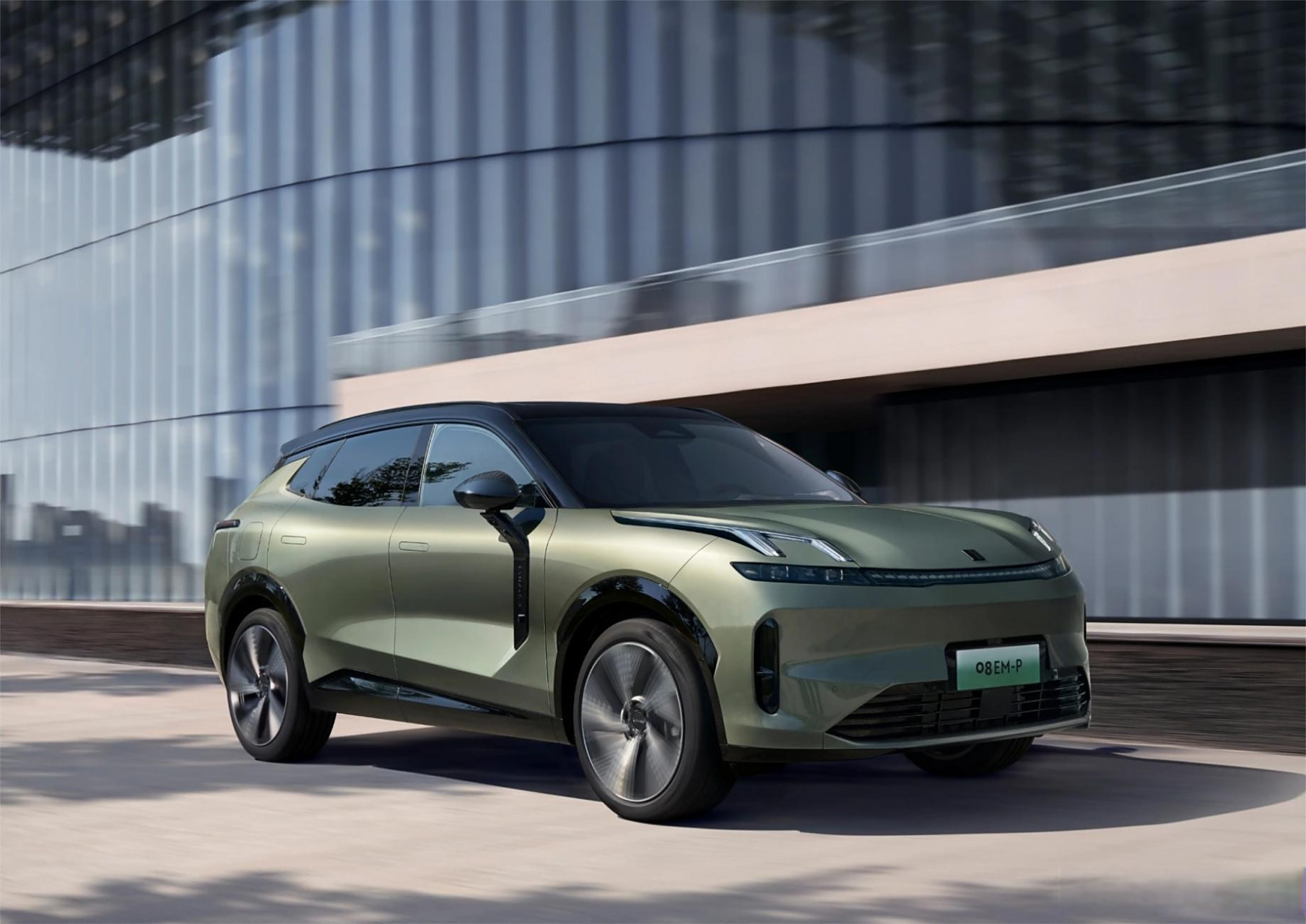 8月份试驾的时候我说:领克08绝对是一台好车,可惜来得有点晚了.