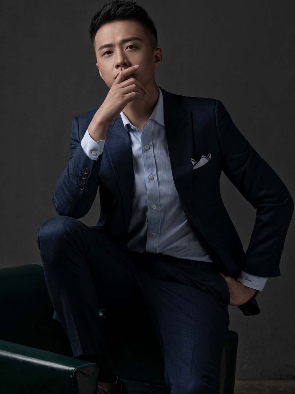 男士商务形象照丨男士写真 干练成熟 白领精英 一套好的形象 会对你的