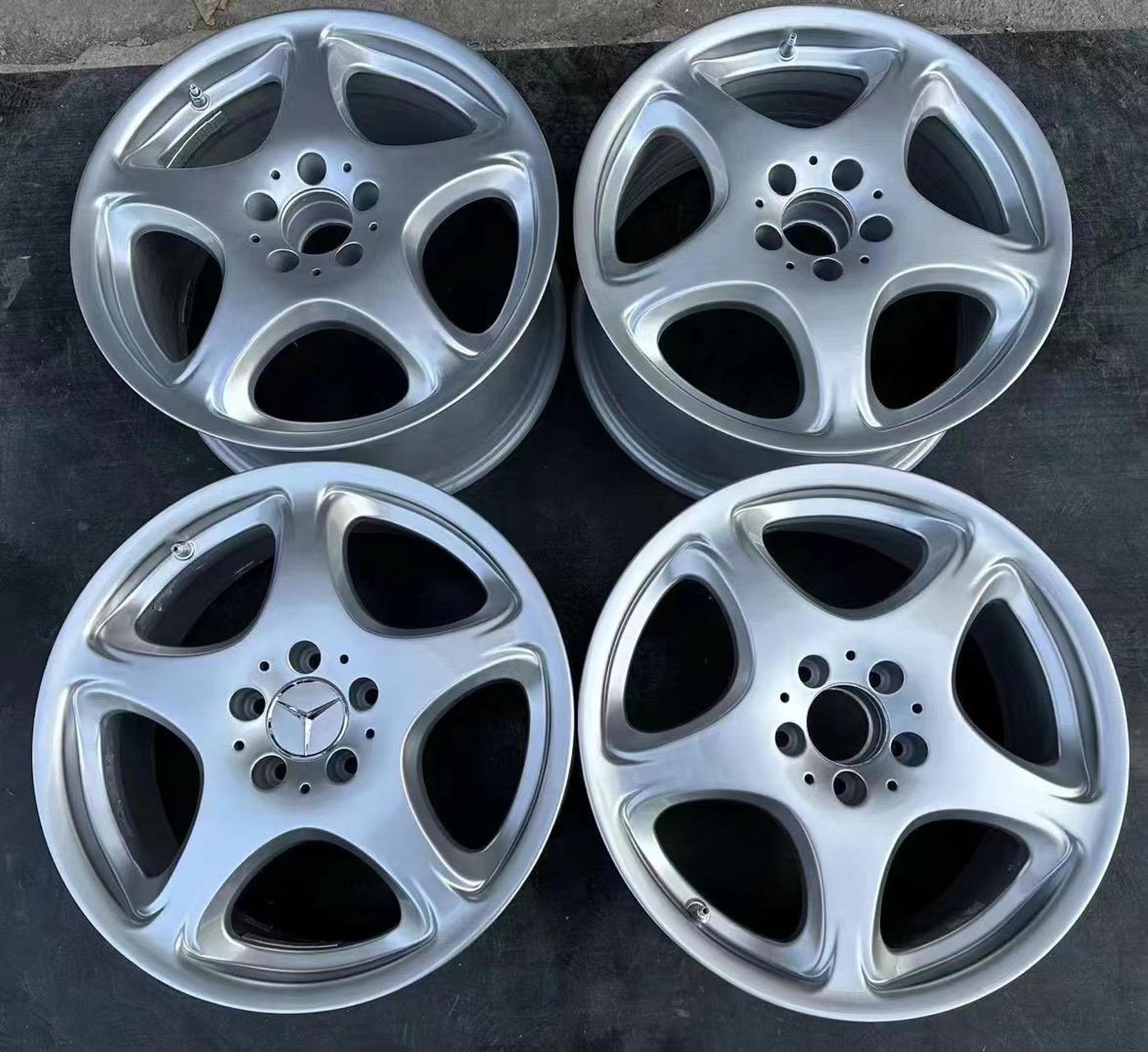 奔驰w220 蝴蝶奔 升级s600原厂 18寸轮毂,经典五副跟单的再来,还可以