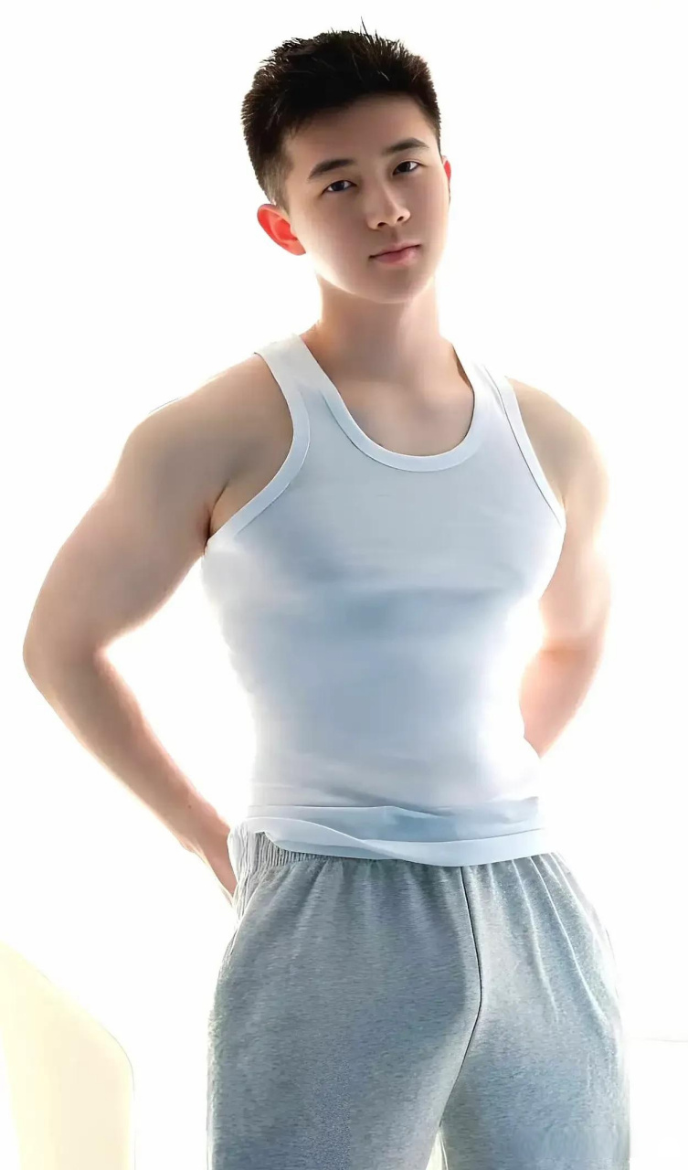 阳光少年,活力无限.