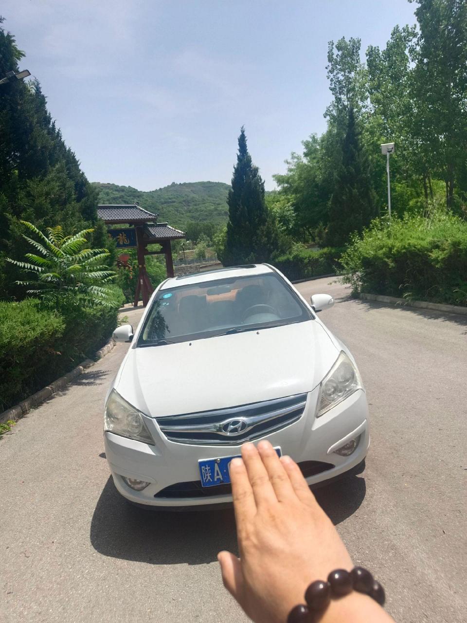 新到11年现代悦动,一手车实表7万多公里,手动1.