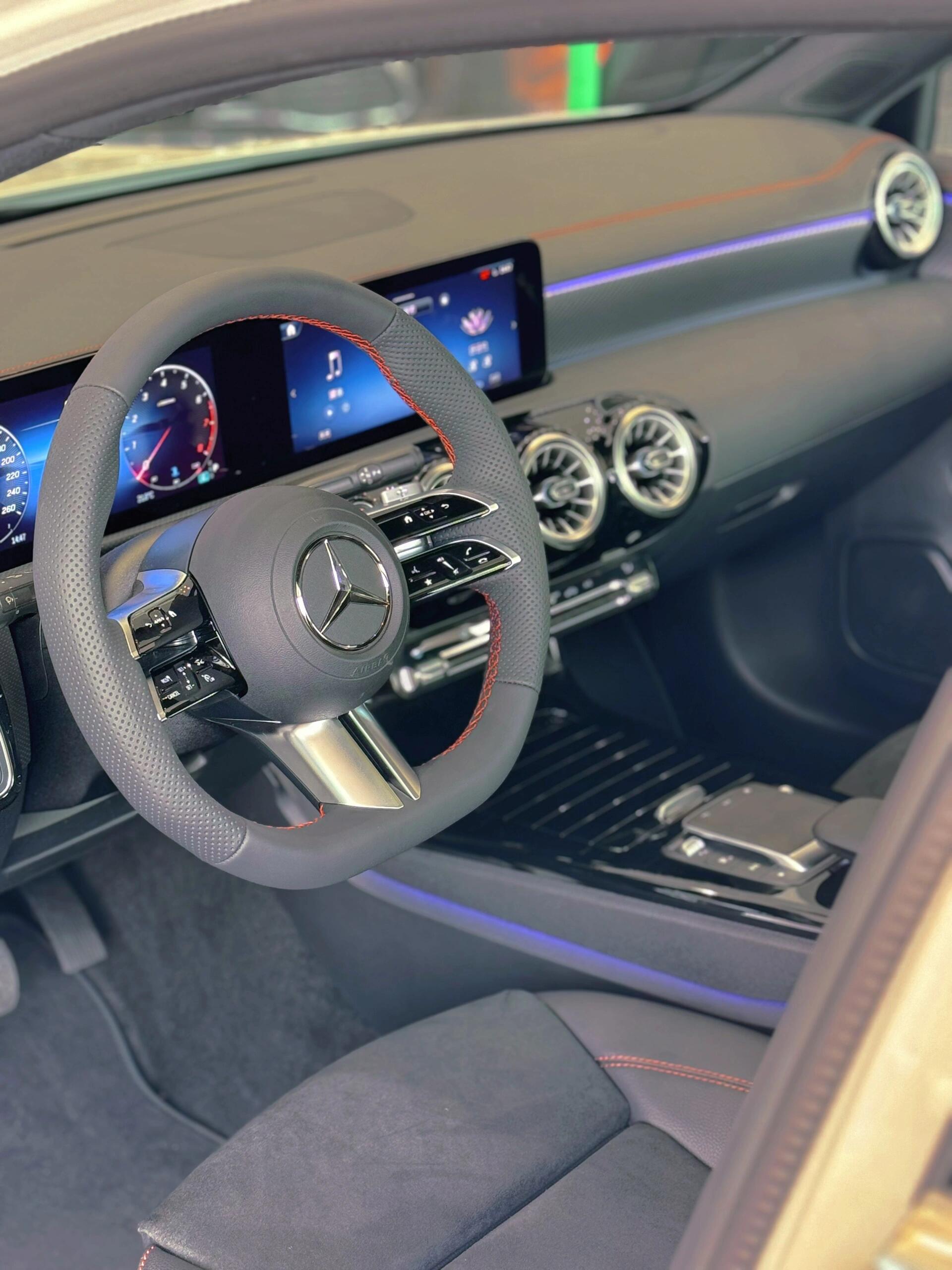 真是20w➕落地顶配a200l‼️ 姐妹们 2024款的奔驰a200l时尚是