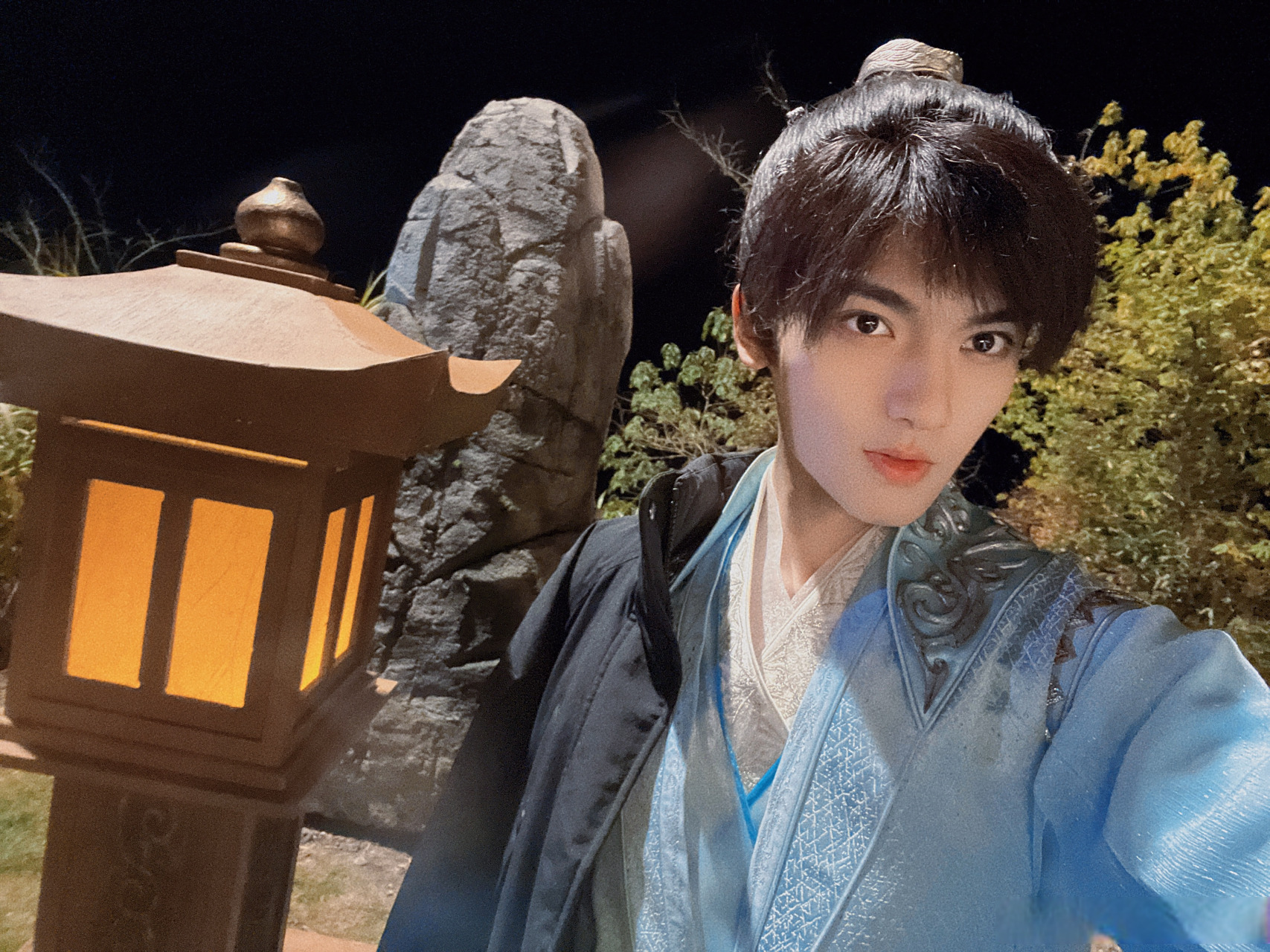 大家好,我是演员刘子瑞,随着雪鹰领主的播出,感谢大家对我们这部戏的