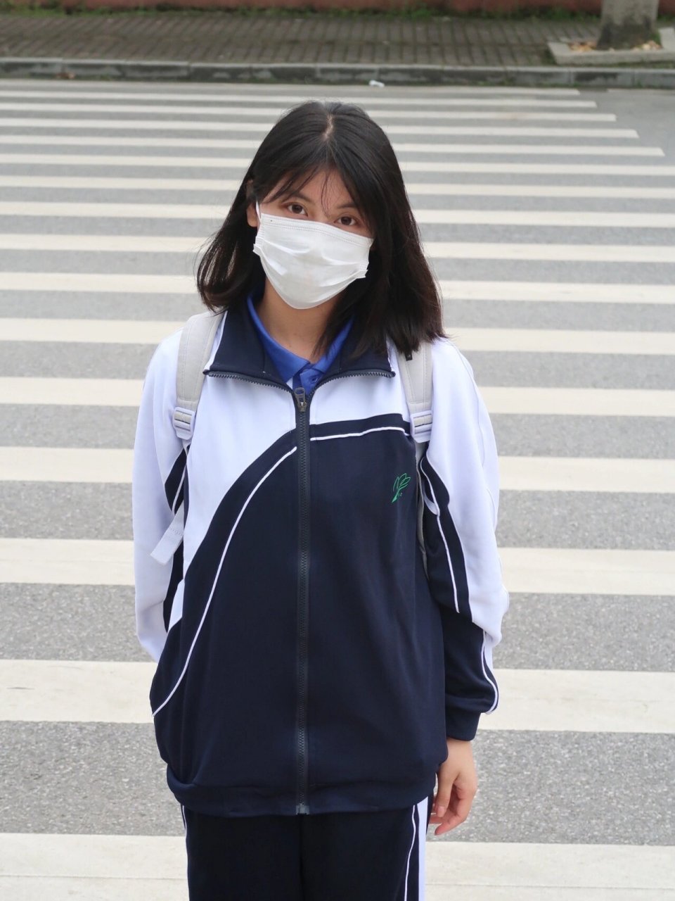 校服 |少年感 | 文案 "下课了要不要一起去小卖部" "少年不惧岁月长