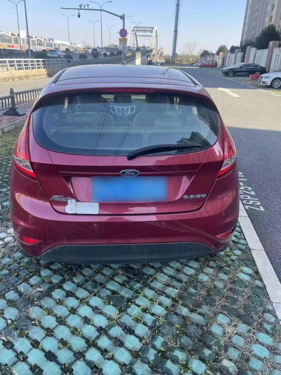 10年福特嘉年华1.5自动挡,动力小钢炮,价格不高,一万多