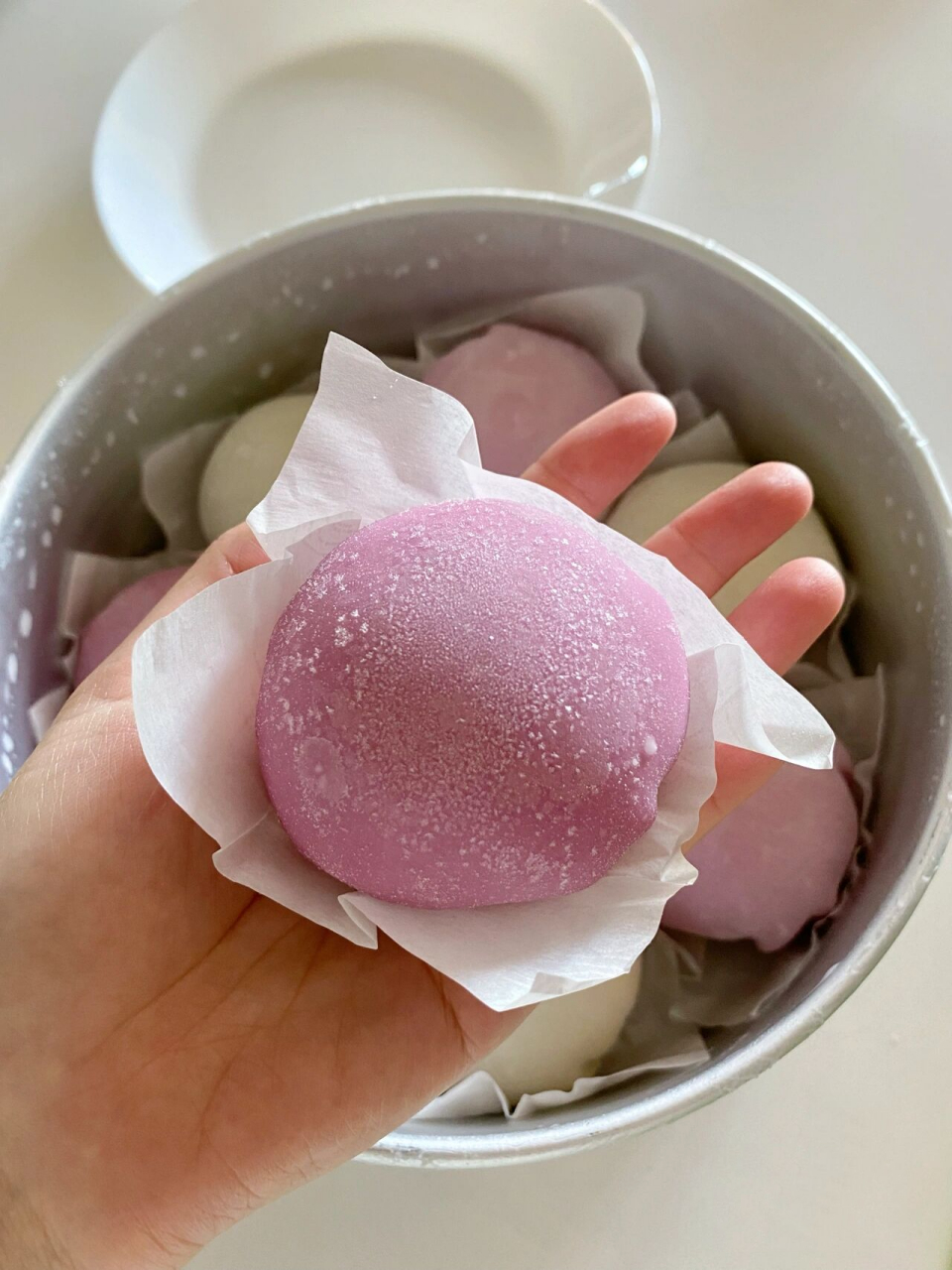 用木耳菜籽做mochi ice cream 成熟的木耳菜种子是黑紫色的,可以用作