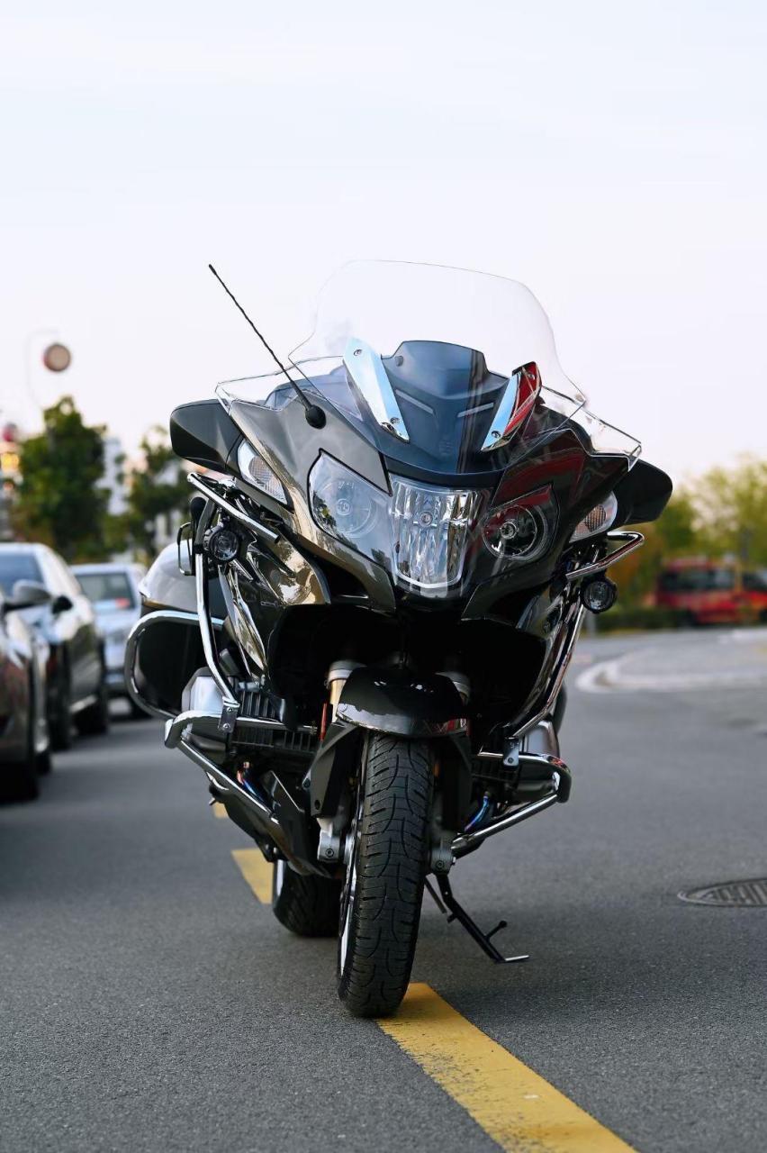 21年宝马r1250rt 顶配 准新车.