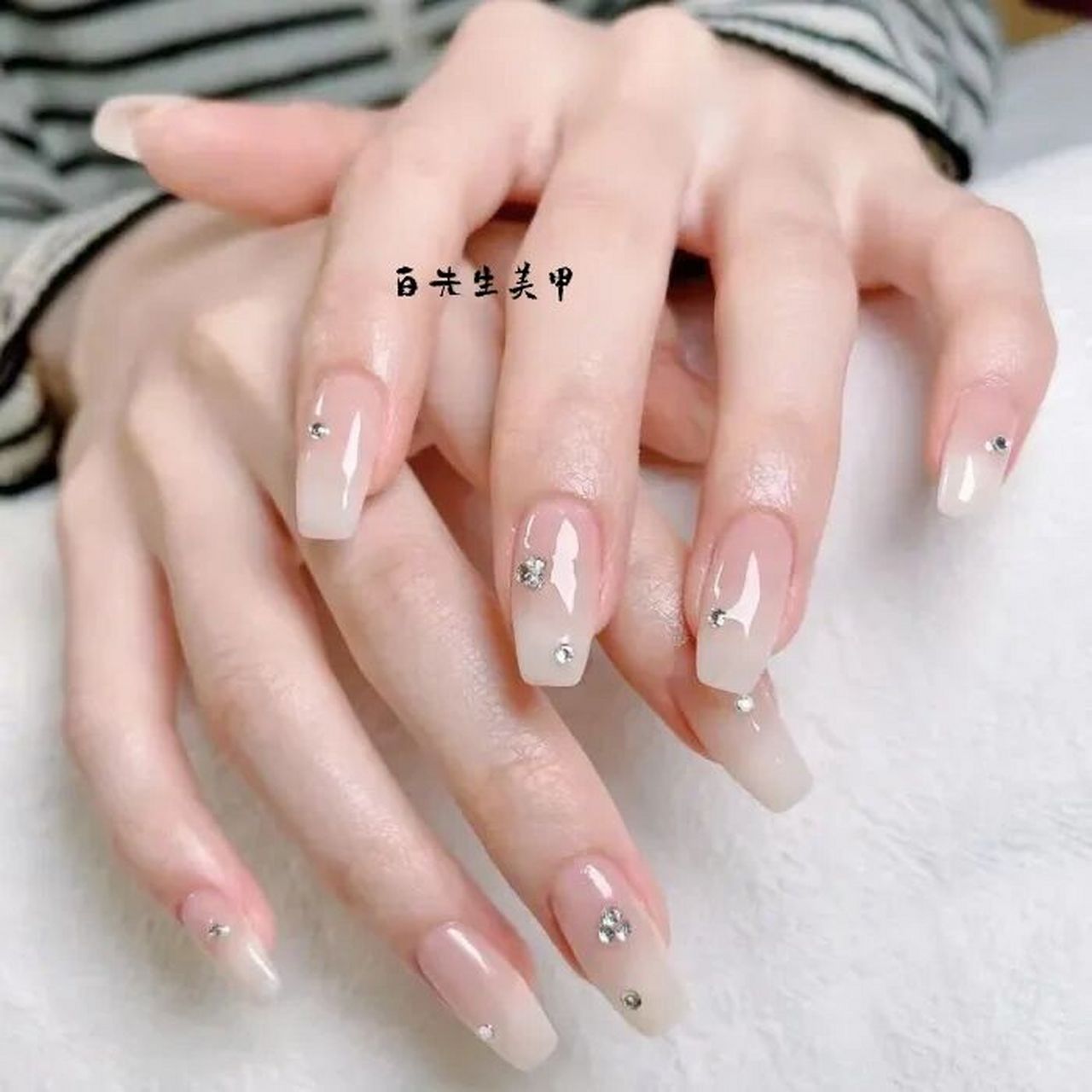 2023年夏季新款美甲超显白 梯形的甲型,嬛嬛摸脸甲高端版本,济南上门