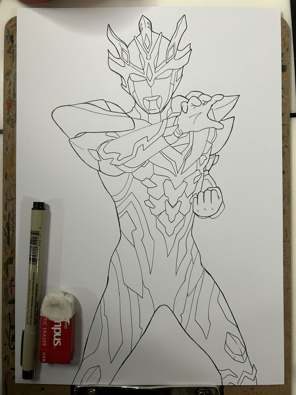 马克笔手绘泽塔奥特曼德尔塔天爪形态 过程中要注意的是天爪形态的