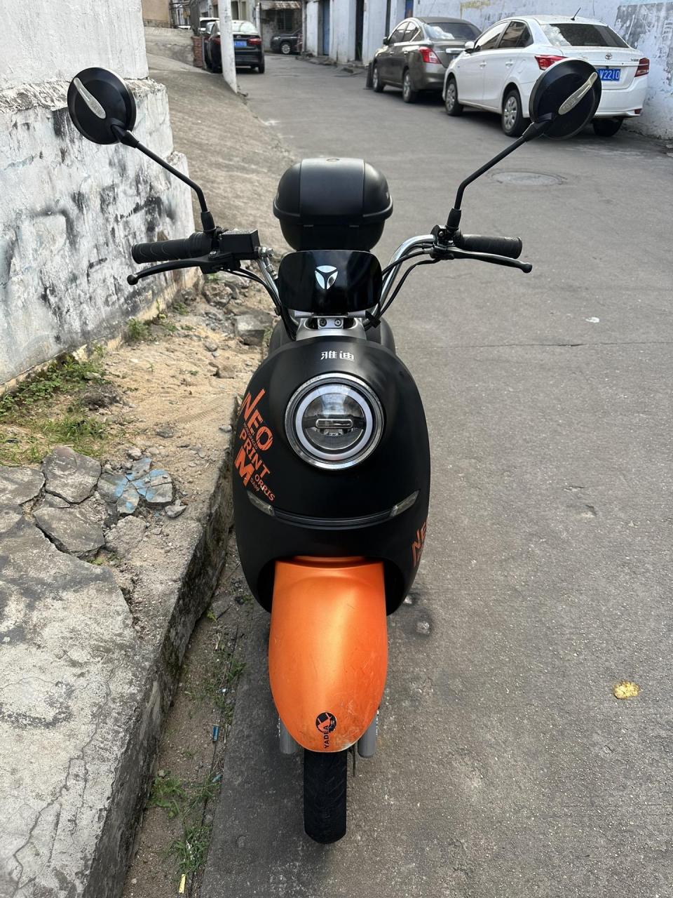 雅迪新国标欧韵60v 有牌有证 车况免检 有60v旧车置换950 直接购买