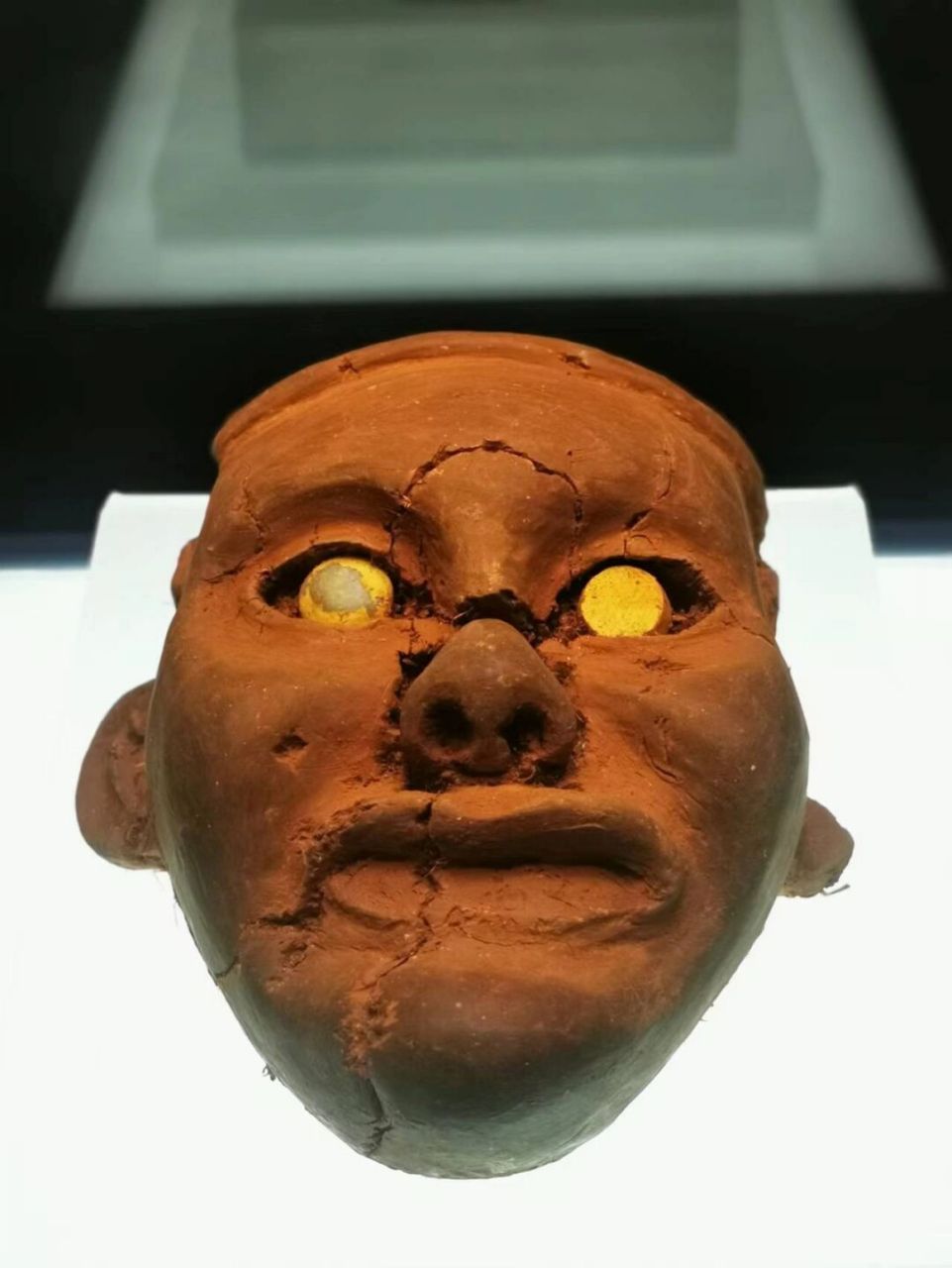 藏着我们的文明从哪里来的秘密 	 1981年,考古学的老前辈们发现了祭坛