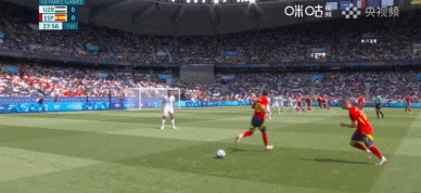 西班牙对阵巴西,一场激烈的足球比赛如期展开 西班牙对阵巴西,一场激烈的足球比赛如期展开